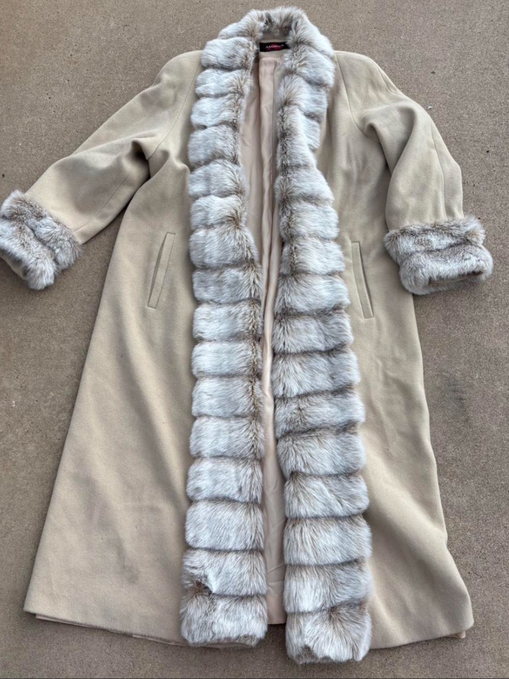 Vintage 90's Beige Wool Coat with Faux Fur Trim